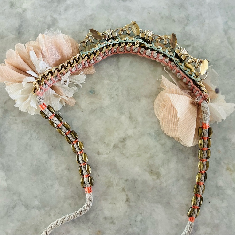 Anthropologie Sway Pink Floral Beaded Jewel Rope Adjustable Necklace - Picture 9 of 10
